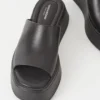 Courtney-sandaler
