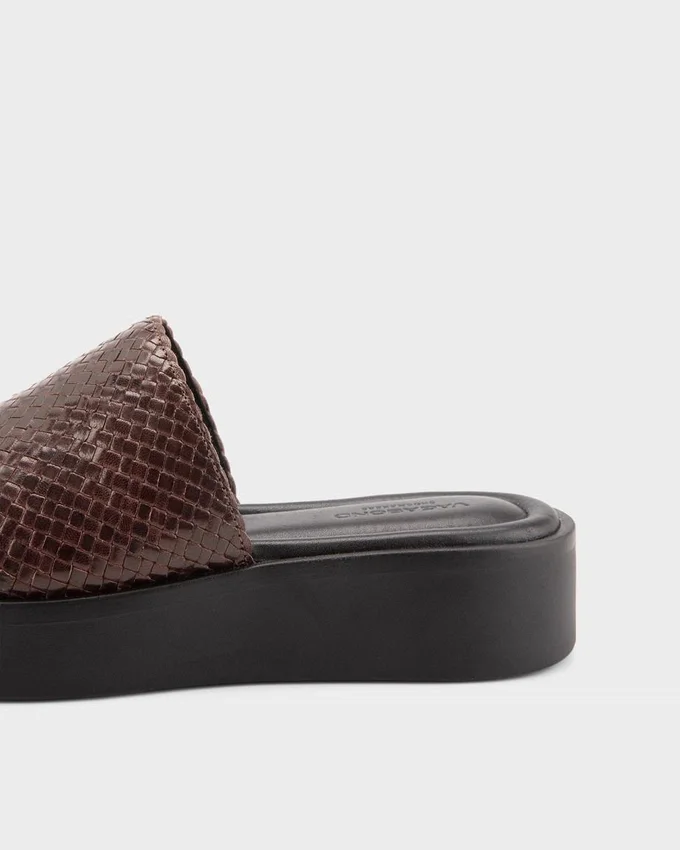 Danya-sandaler