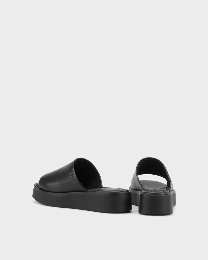 Danya-sandaler