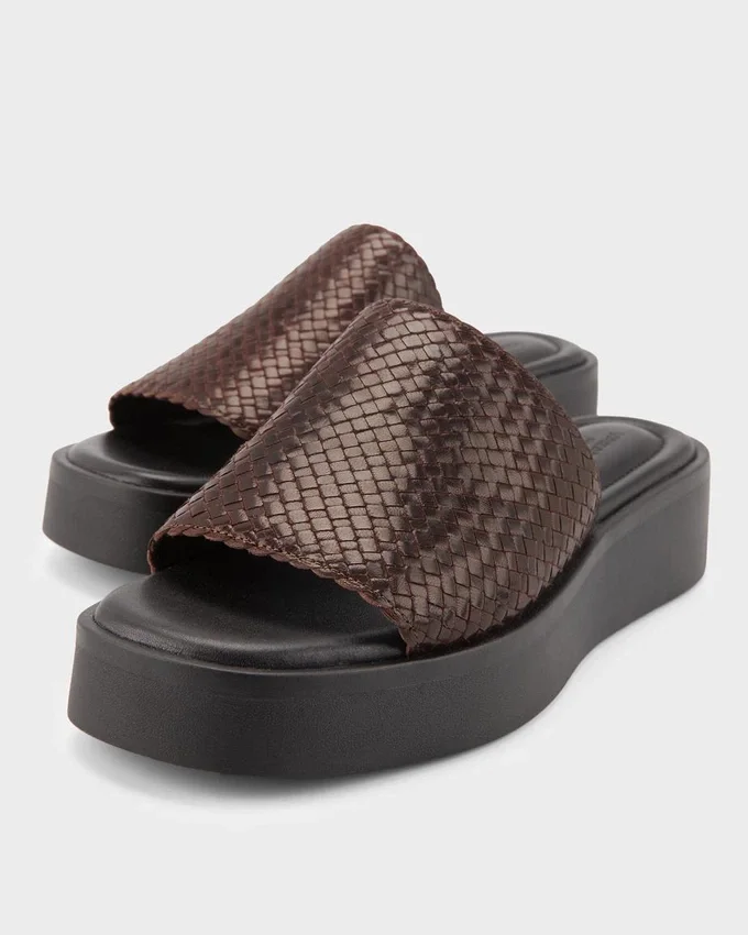 Danya-sandaler