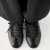 Hollie-Sneakers