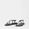 Izzy-sandaler