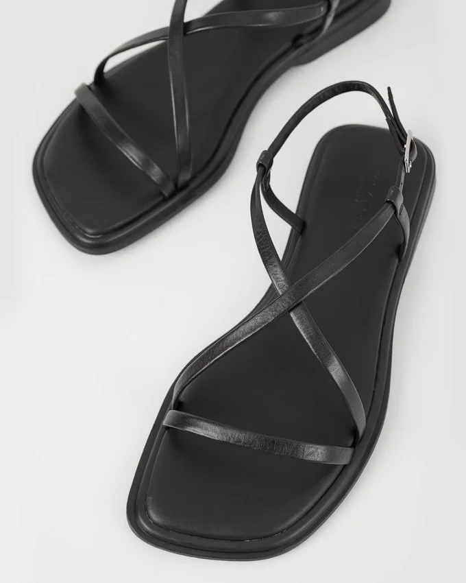 Izzy-sandaler